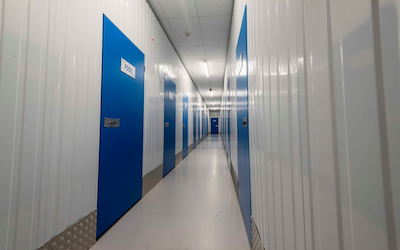 Specialist storage during your laboratory relocation